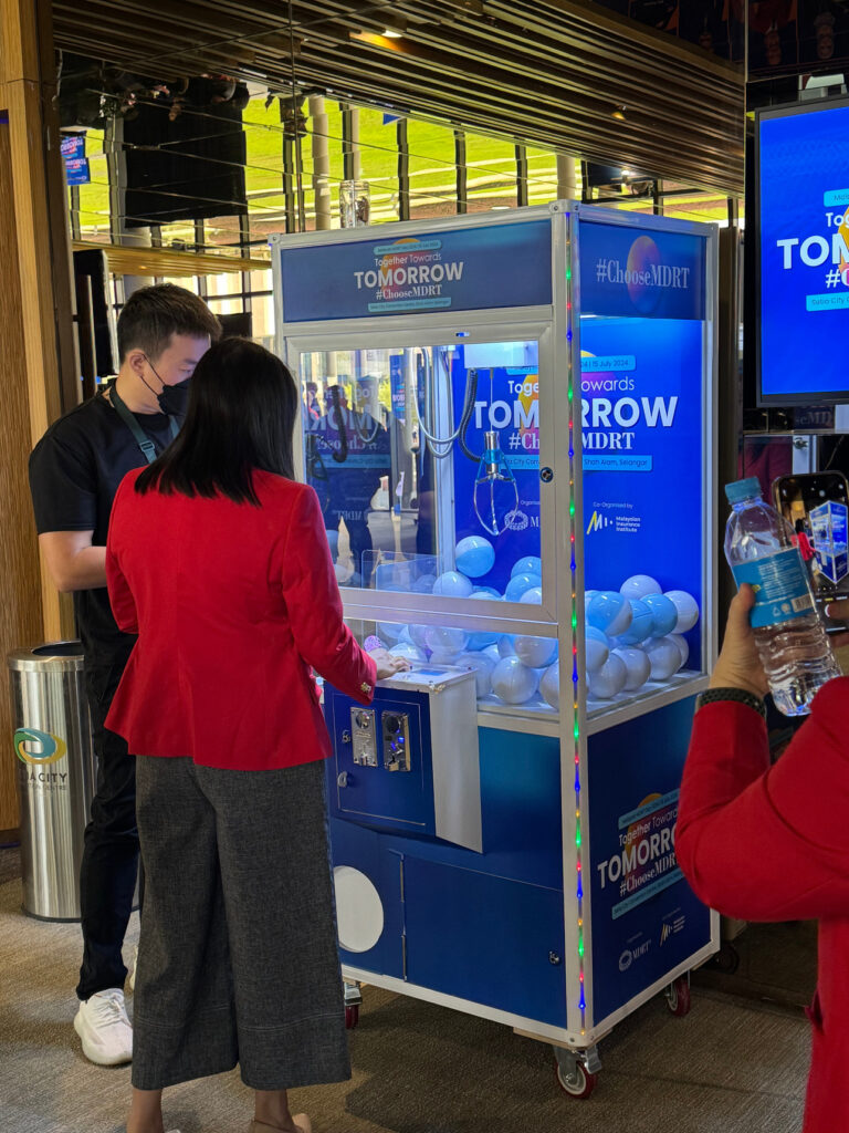 Claw Machine