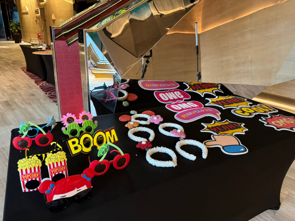 Snap-box Enclosure Photobooth
