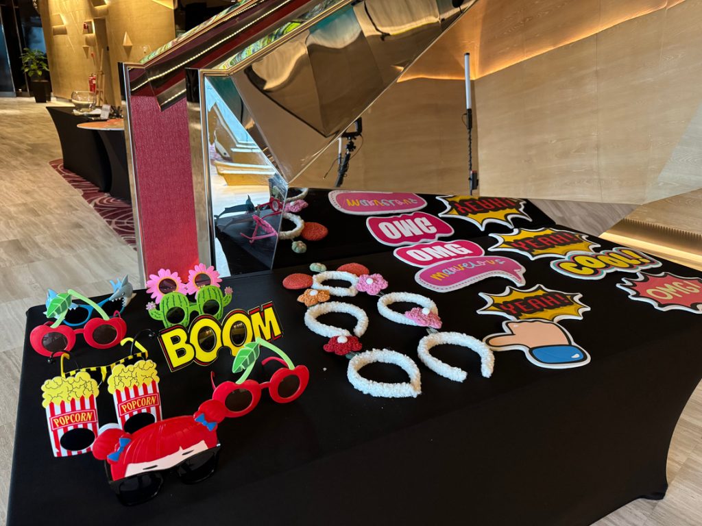 Flip-book Photobooth