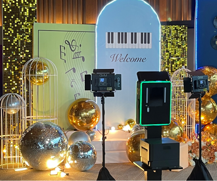 Instant Photo Booth